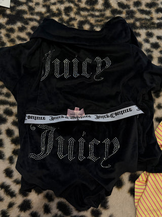 BAILEYS CLOSET black velvet juicy C Jammie set small