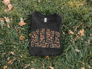 Retro duck camo varsity mama graphic