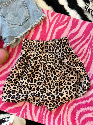 BAILEYS CLOSET OG LEOPARD HIGH WAISTED SHORTS SMALL