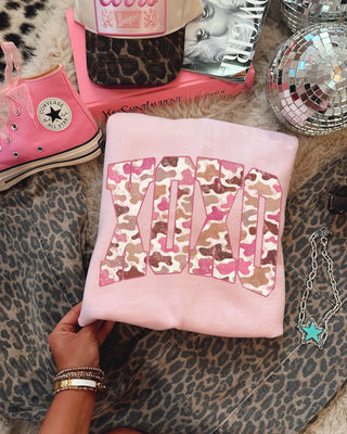 Neutral Pink Camo Xoxo graphic