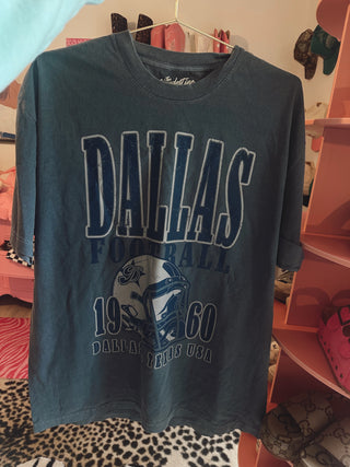 Oversized vintage Dallas football tee