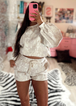 White camo fleece matching set