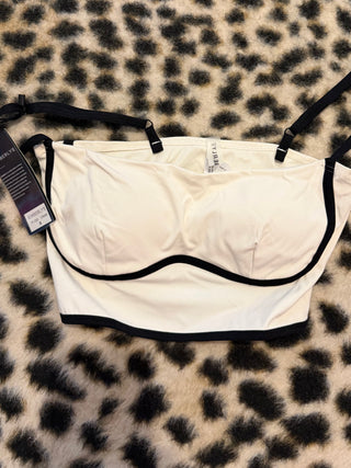 BAILEYS CLOSET never worn white contrast athletic tank small