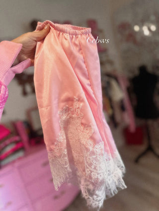 SATIN LACE LAYERING SHORTS