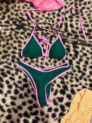 BAILEYS CLOSET small never worn bikini set