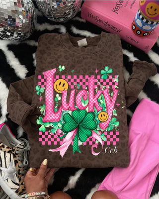 Lucky checkered clover graphic