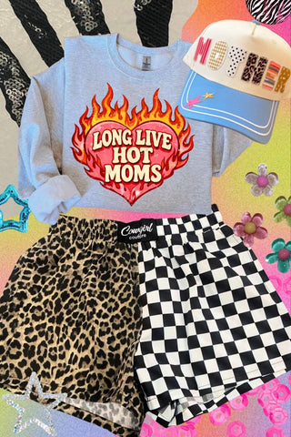 LONG LIVE HOT MOMS