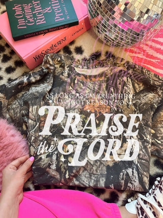 Praise the lord camo tee