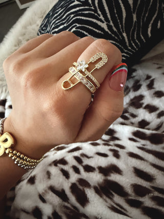 Chic Paper Clip adjustable diamond ring in gold