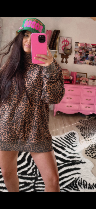 BAILEYS CLOSET oversized small CCB sample leopard mock neck
